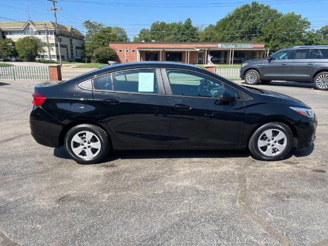 2018 chevrolet cruze ls