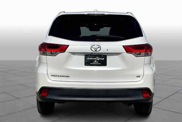 2018 toyota highlander se