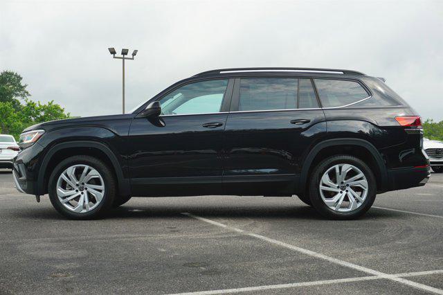 2023 volkswagen atlas 2.0t se w/technology