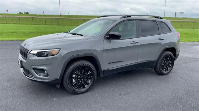 2023 jeep cherokee altitude