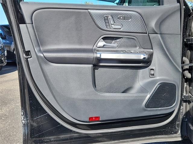 2024 mercedes-benz glb 250 base 4matic