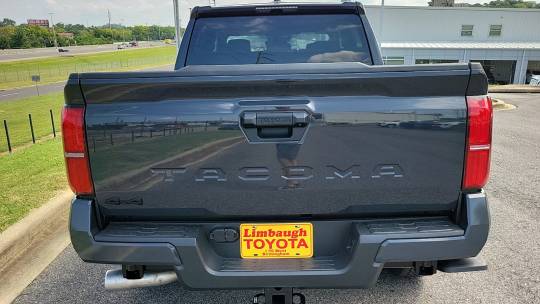 new 2024 toyota tacoma trd off road double cab 5' bed 4wd automatic