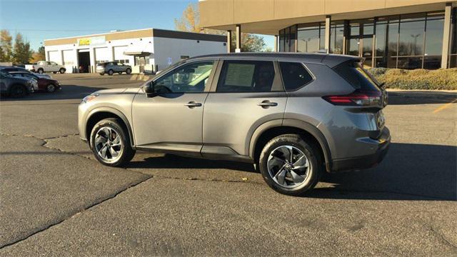 2024 nissan rogue sv