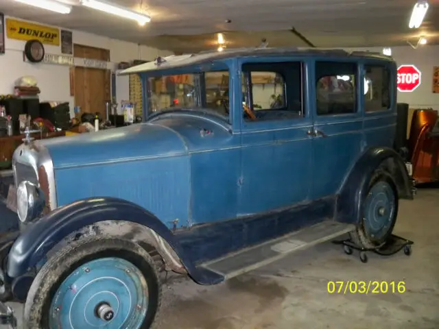 1927 studebaker dictator 4 door