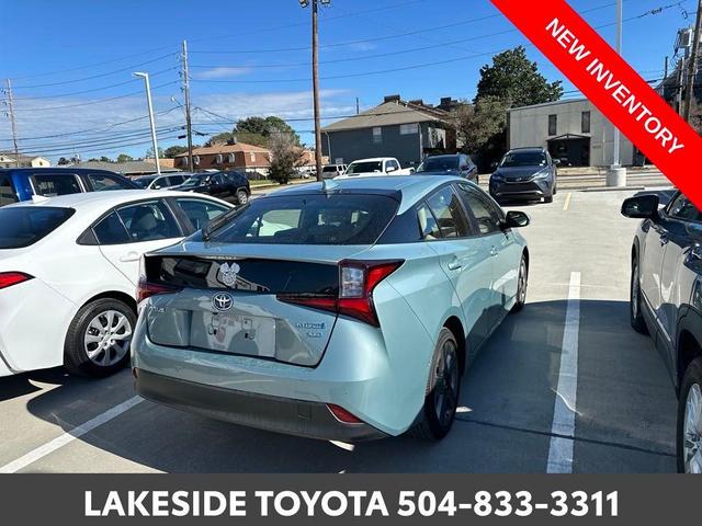 2021 toyota prius xle