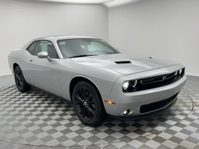 2021 dodge challenger in des plaines, illinois