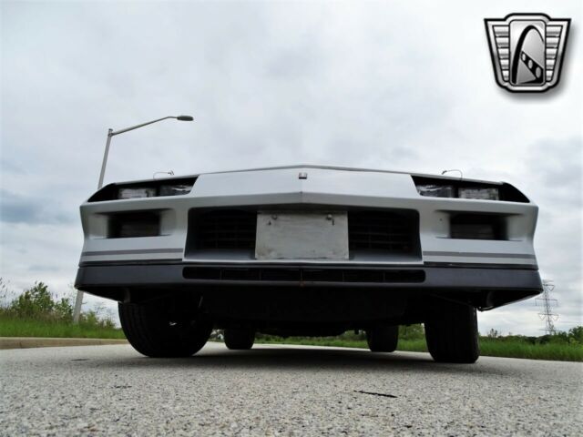 1982 chevrolet camaro z28 65324 miles coupe 350 cid v8 3-speed auto