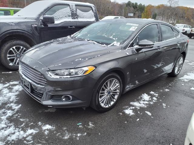 2016 ford fusion se