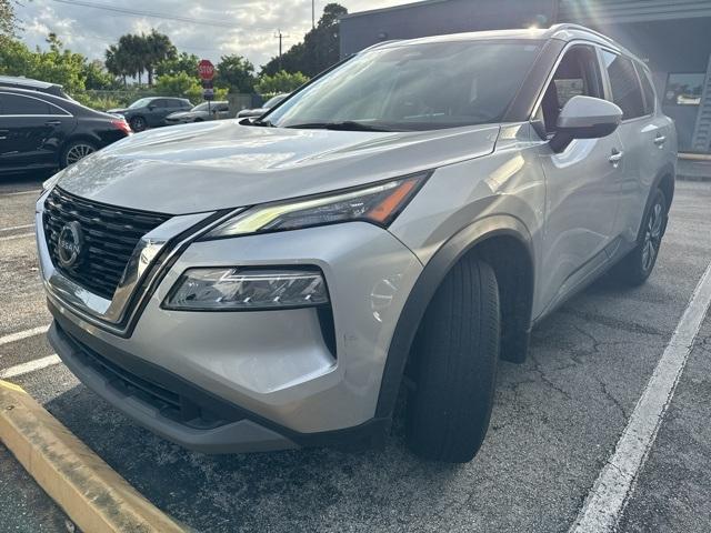 2022 nissan rogue sv
