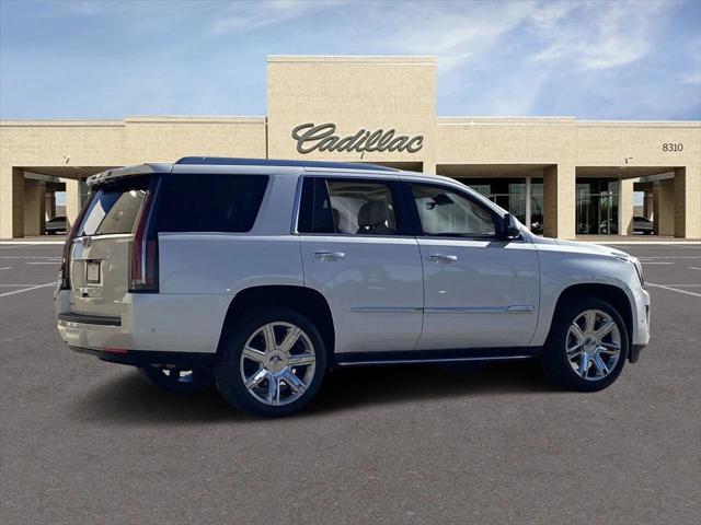 2017 cadillac escalade luxury