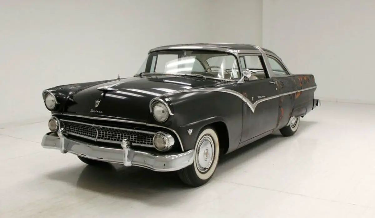 barn find/good interior/all exterior parts are attached/engine runs fine