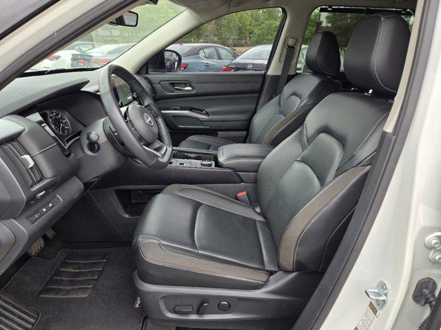 2023 nissan pathfinder sl 4wd