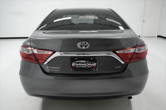 2016 toyota camry le