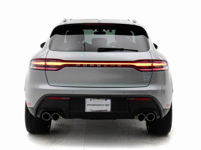 2024 porsche macan base