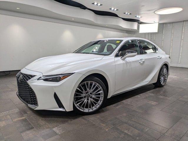 2022 lexus is 300 base