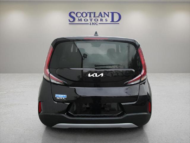 2023 kia soul lx