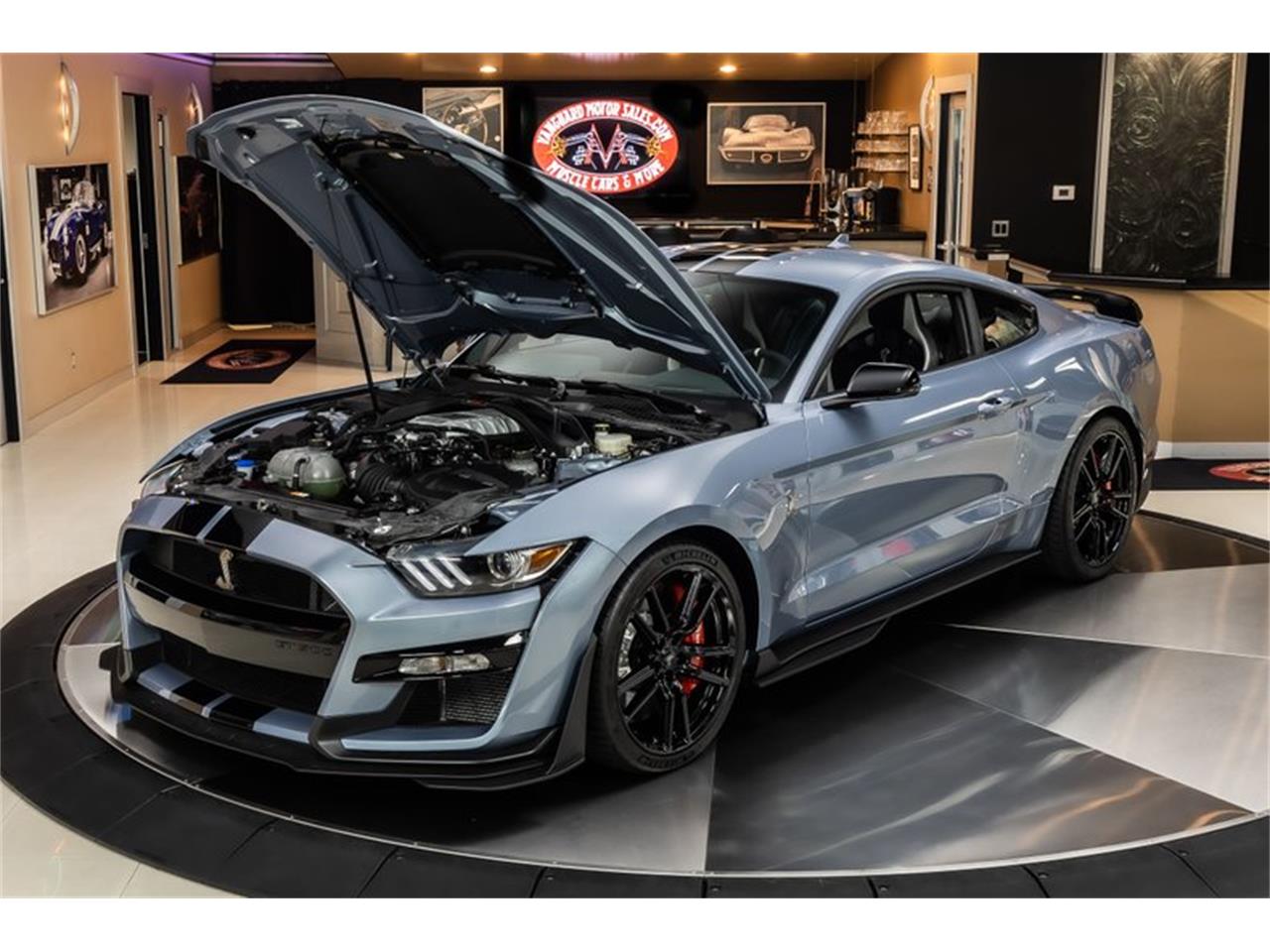 2022 ford mustang