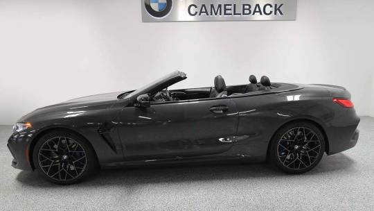 2022 BMW M8