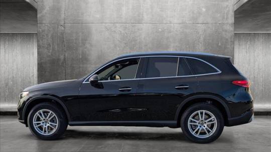 2025 Mercedes-Benz GLC