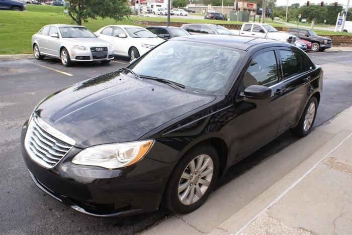 used 2014 chrysler 200 touring sedan omaha, ne 68117 for sale in omaha, nebraska
