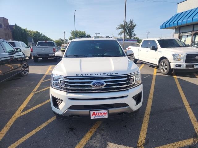 2021 ford expedition max xlt