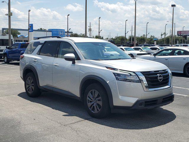 2022 nissan pathfinder sv 2wd
