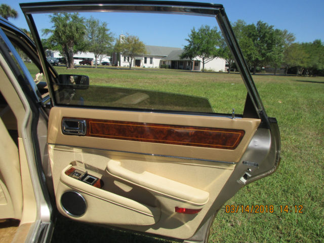 11k miles not typo 11k miles heated leather custom gold edition sunroof 1fl own