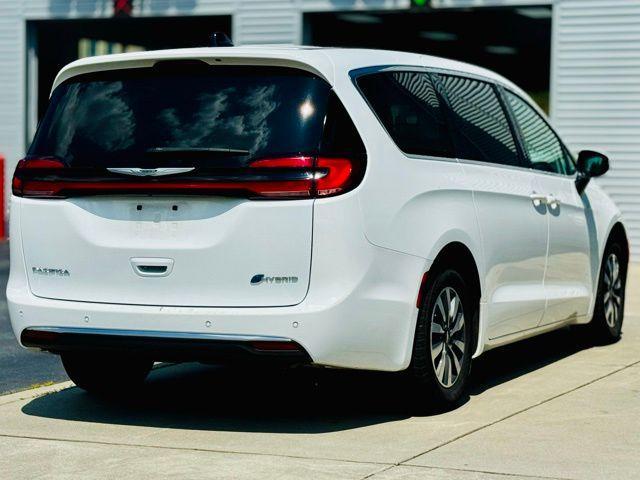 2023 chrysler pacifica hybrid touring l