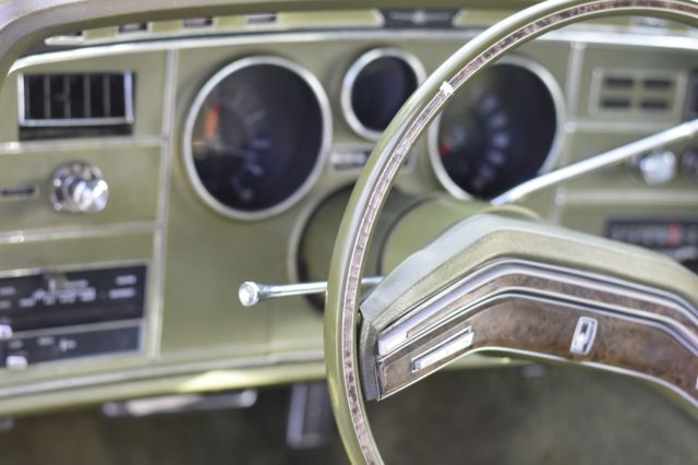 clean rust free 1975 ford thunderbird