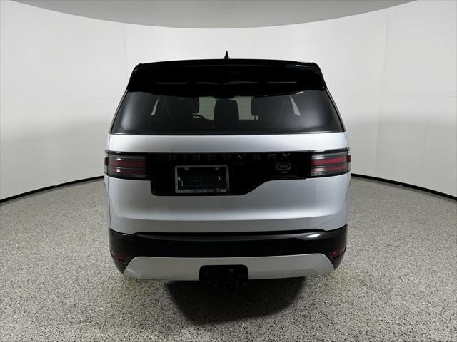 2023 land rover discovery p360 s r-dynamic