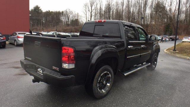 2008 gmc sierra 1500 denali 4wd denali 4dr crew cab 5.8 ft. sb for sale in bennington, vermont