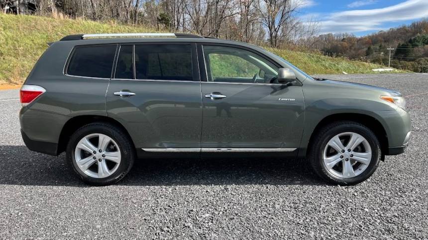 2013 toyota highlander limited