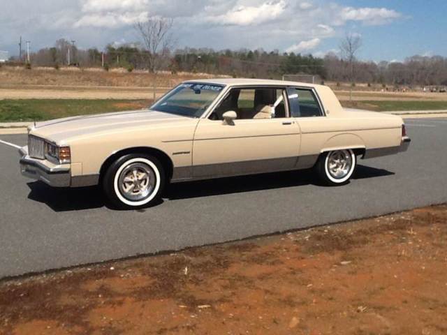 1981 pontiac bonneville only 9200 miles absolutely new in and out !