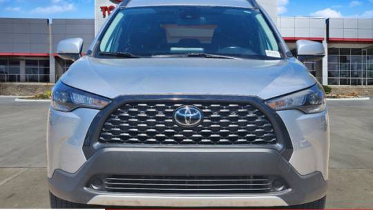 2022 toyota corolla cross le