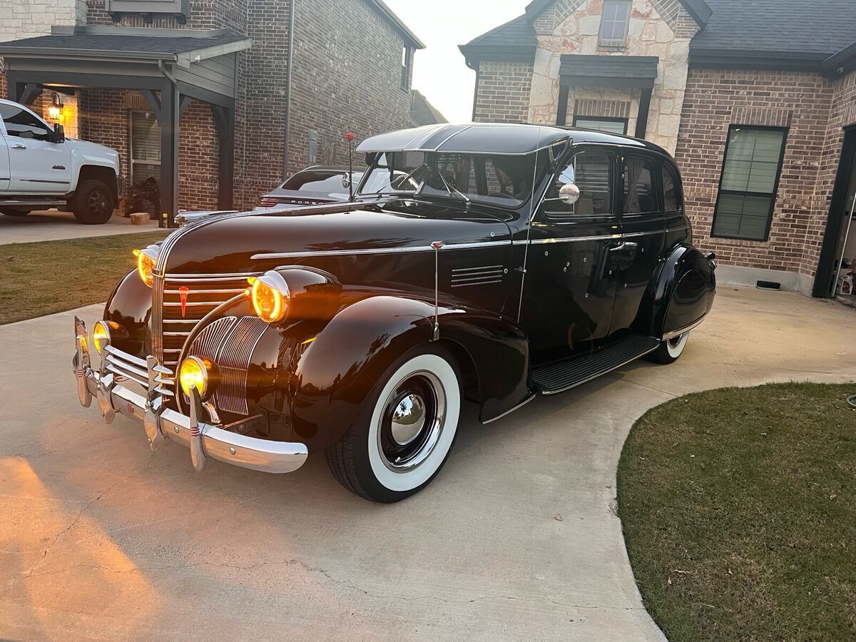 1939 pontiac deluxe 26 sedan black rwd automatic suicide door