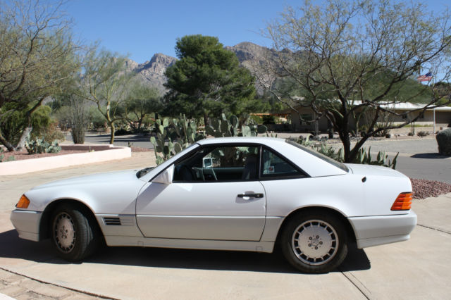 300 white sl convertible, 2 passenger coupe/roadster, 47,000 original miles