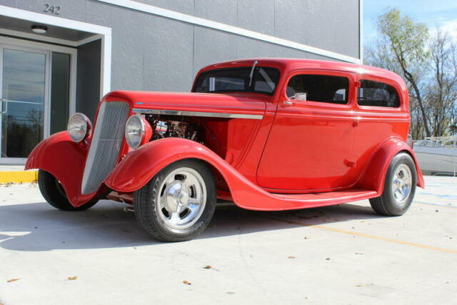 1934 ford tudor *chevy 350*
