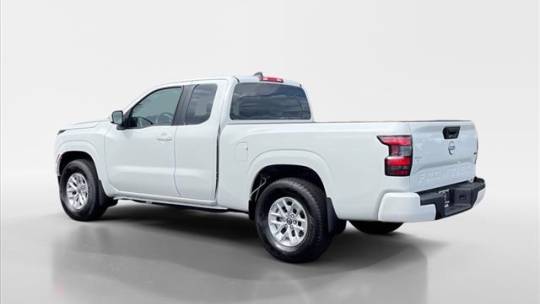 2024 nissan frontier sv