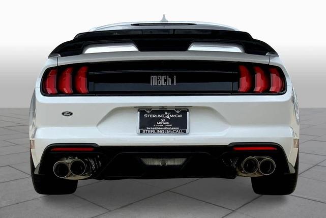 2022 ford mustang mach 1