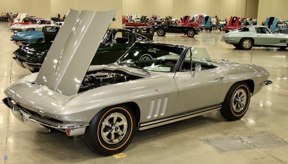 1965 corvette - 2017 ncrs national topflight - bloomington gold - super options