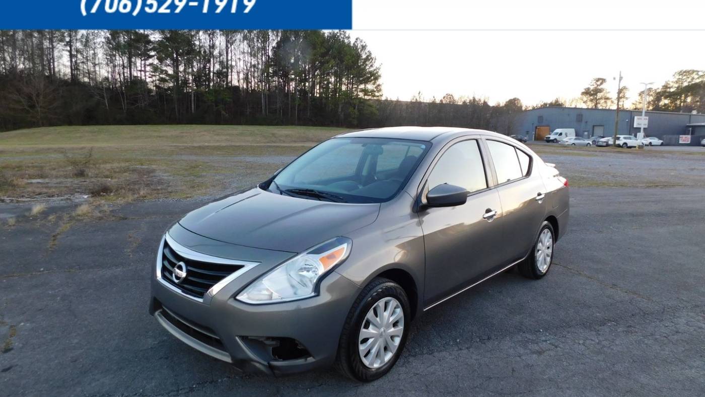 2017 nissan versa