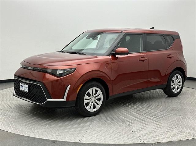 2023 kia soul lx
