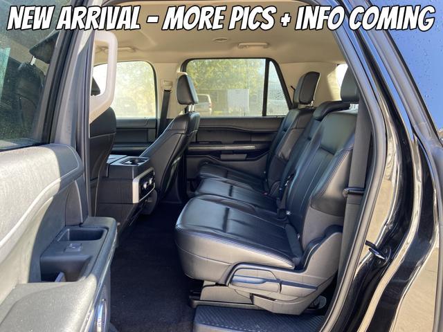 2022 ford expedition max xlt