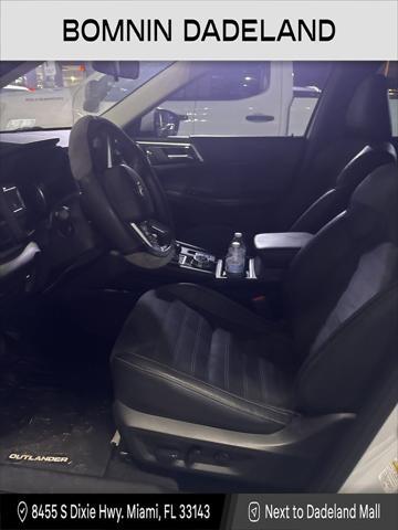 2023 mitsubishi outlander se