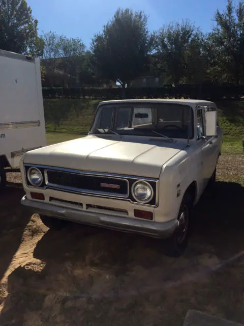 1971 international travelall white
