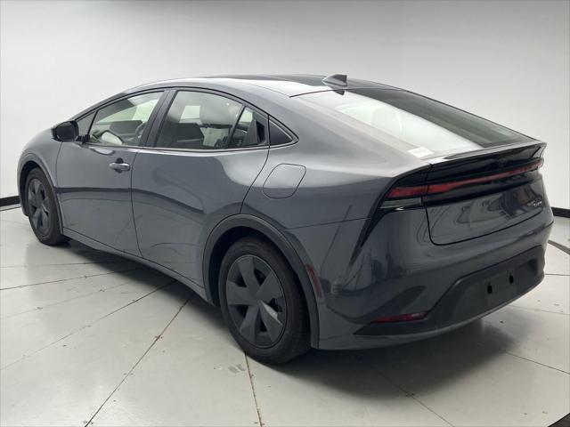 2023 toyota prius le