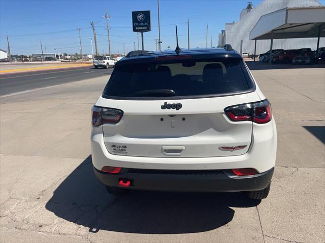 2021 jeep compass trailhawk