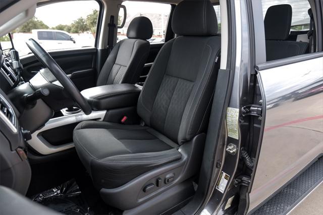 2017 nissan titan xd sv