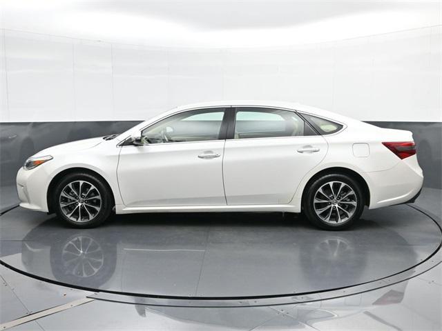 2016 toyota avalon xle