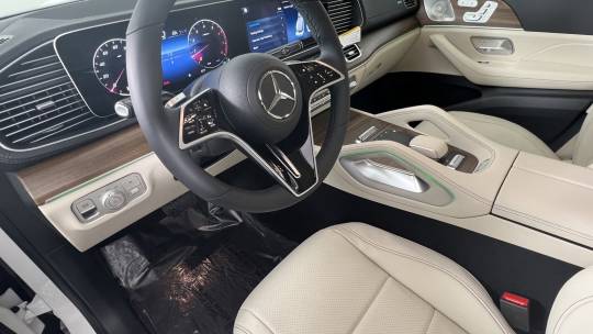 2024 Mercedes-Benz GLS
